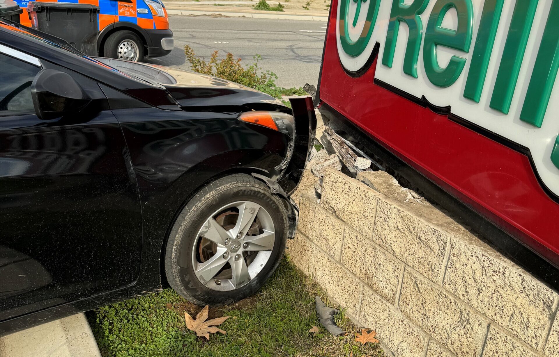 Auto Accident | Delgado v. Clinica Sierra Vista